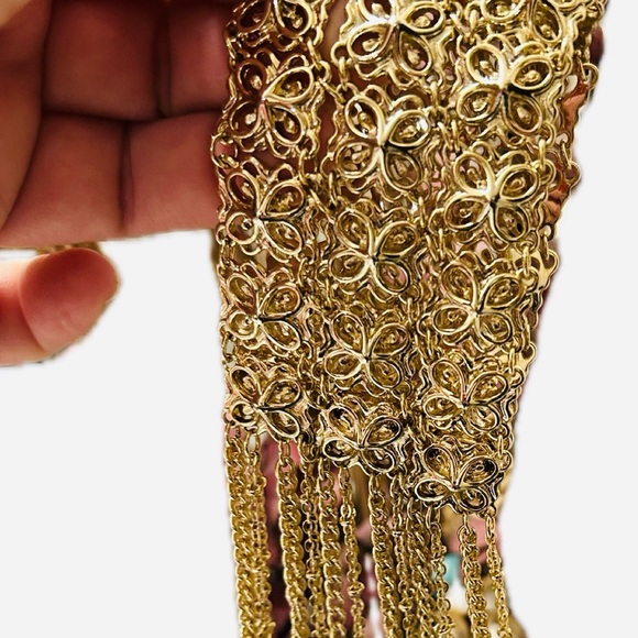 Gorgeous gold ‘Iris’ bracelet by Kendra Scott! - Picture 5 of 7